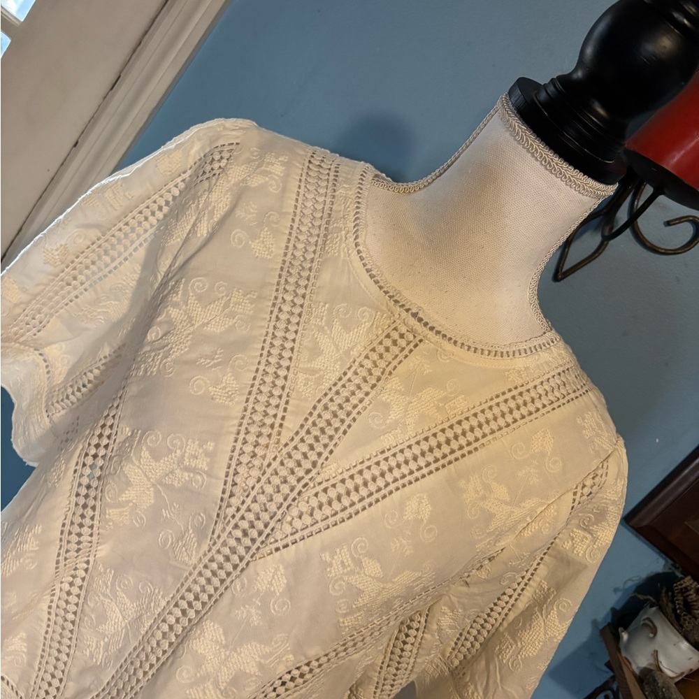 Jennifer & Grace, Beautiful, Embroidered Top - Picture 2 of 8